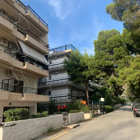 Relax Apartment 50M From The Sea Loutraki  Exterior photo
