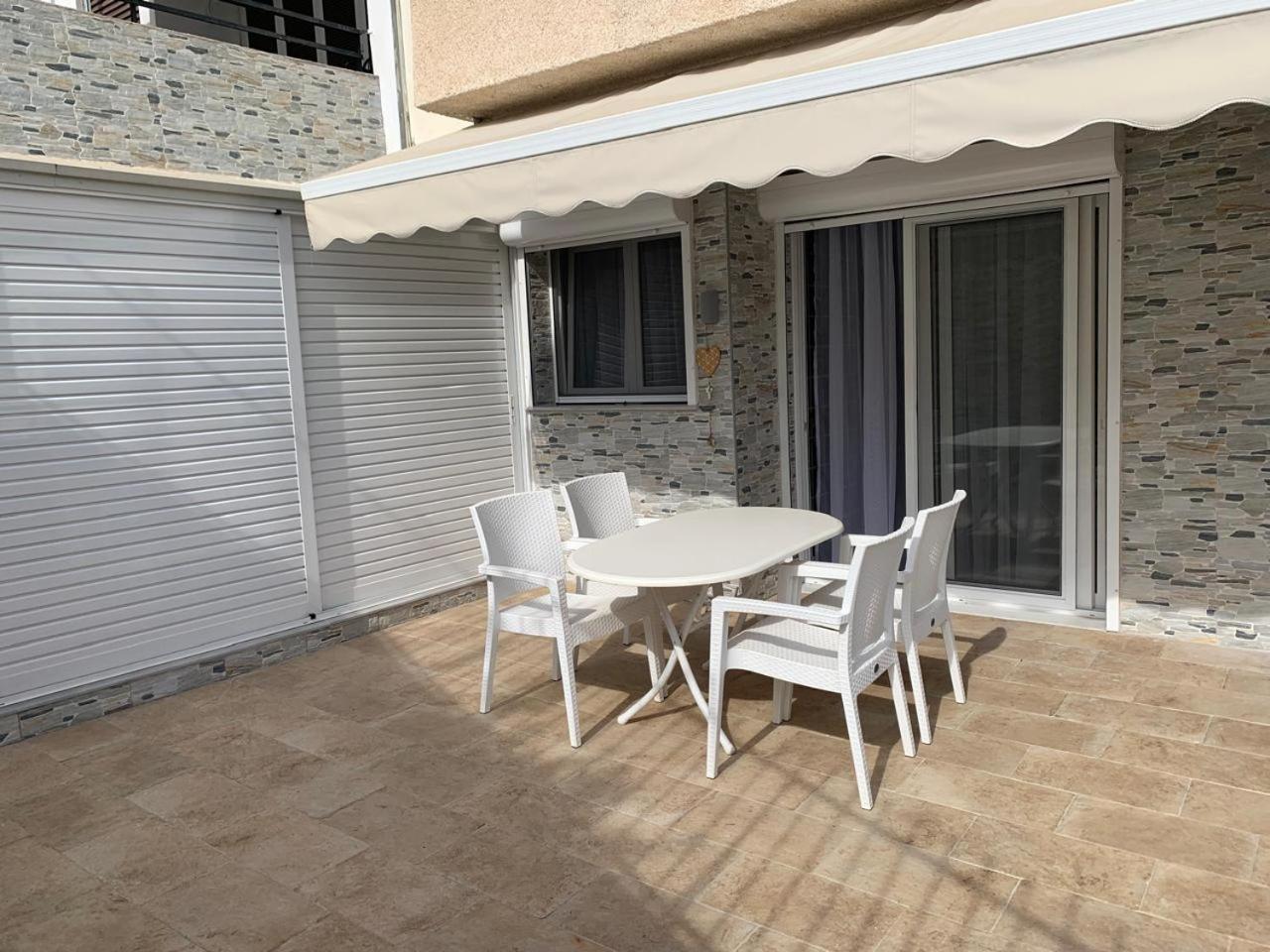 Relax 50m From The Sea Loutraki (Corinthia)